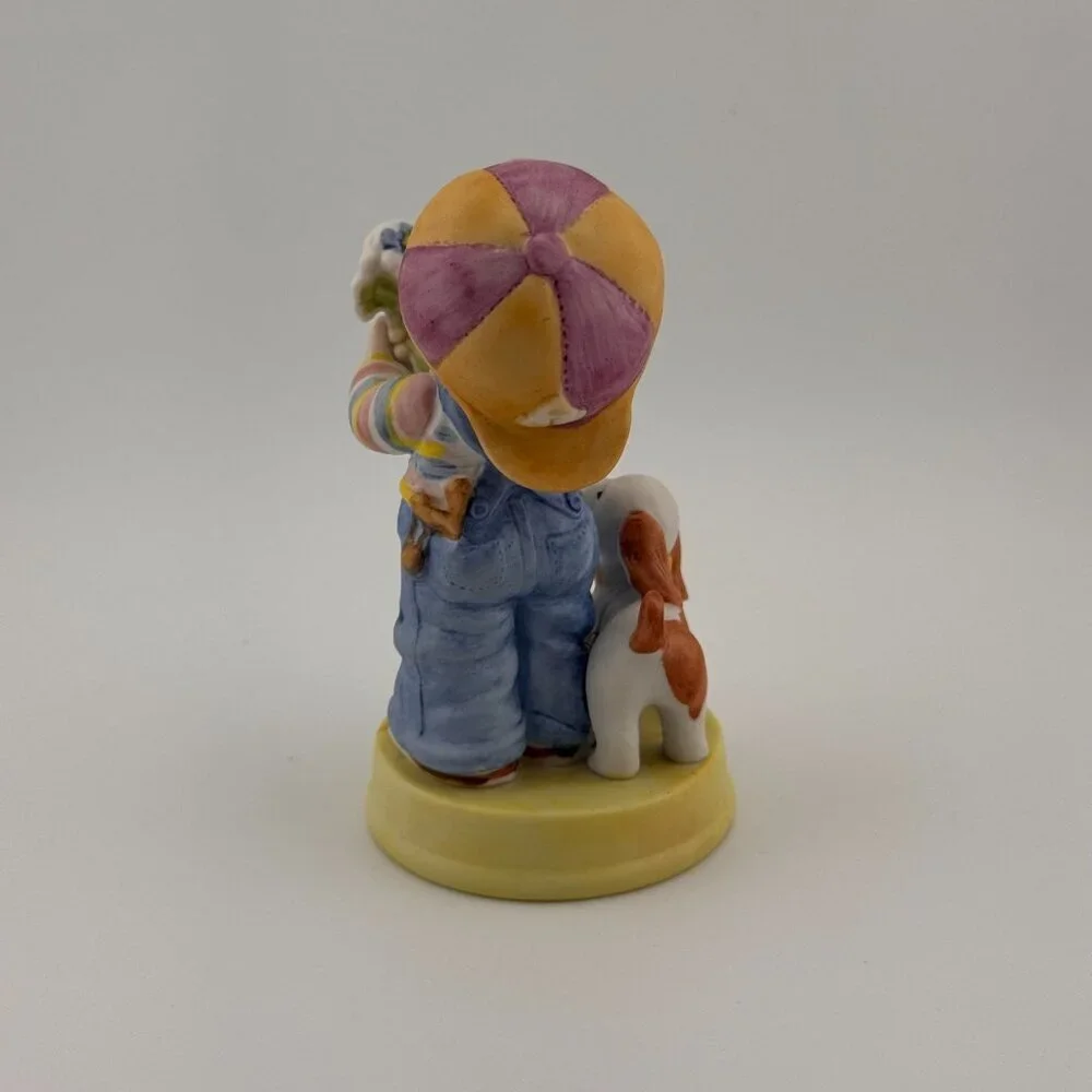 AVON Vintage 1983 Little Things Mean A lot Mother's Day Mini Figurine